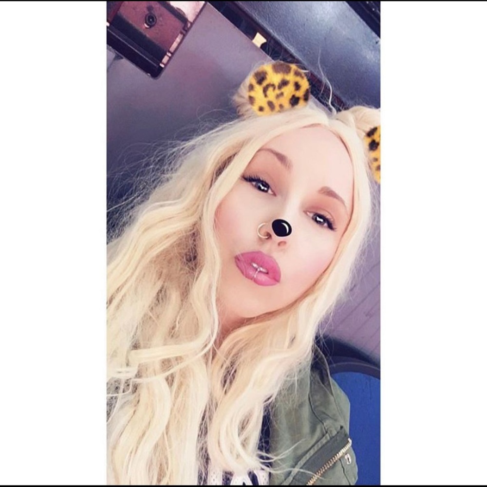 30 inch beach waves platinum WIG 🌊 FIRM PRICE